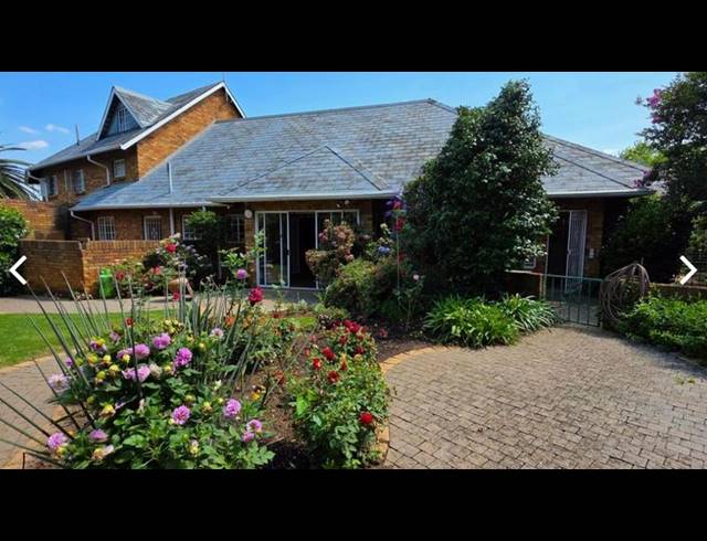3 BEDROOM HOUSE FOR SALE IN DOWERGLEN
